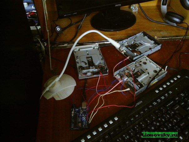 5443_-hkvvjhknk4.jpg (.82 Kb)